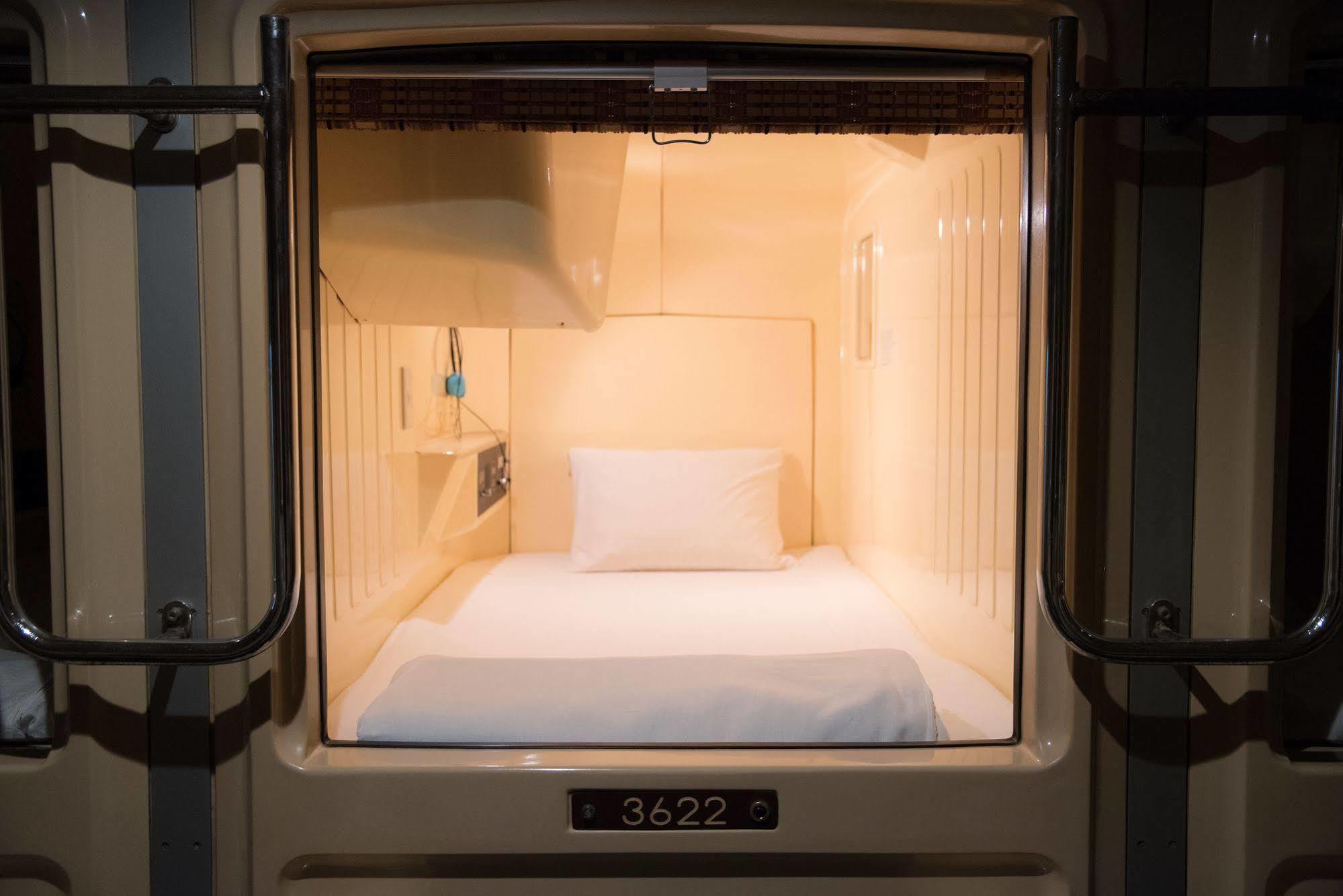 Ueno Station Hostel Oriental Ⅲ Токио Екстериор снимка