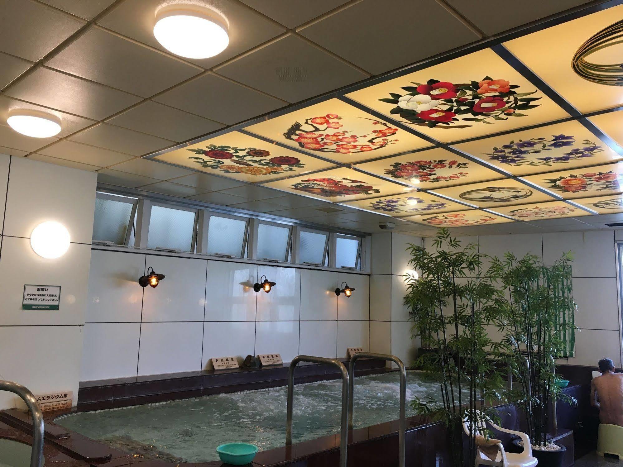 Ueno Station Hostel Oriental Ⅲ Токио Екстериор снимка